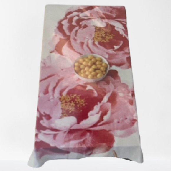 Target Other - Isaac Mizrahi NWOT 60" x 104" Floral Tablecloth